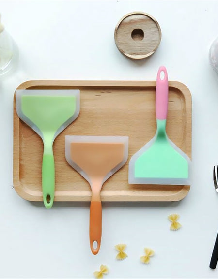 Kitchen Scraper Wide Pizza Shovel